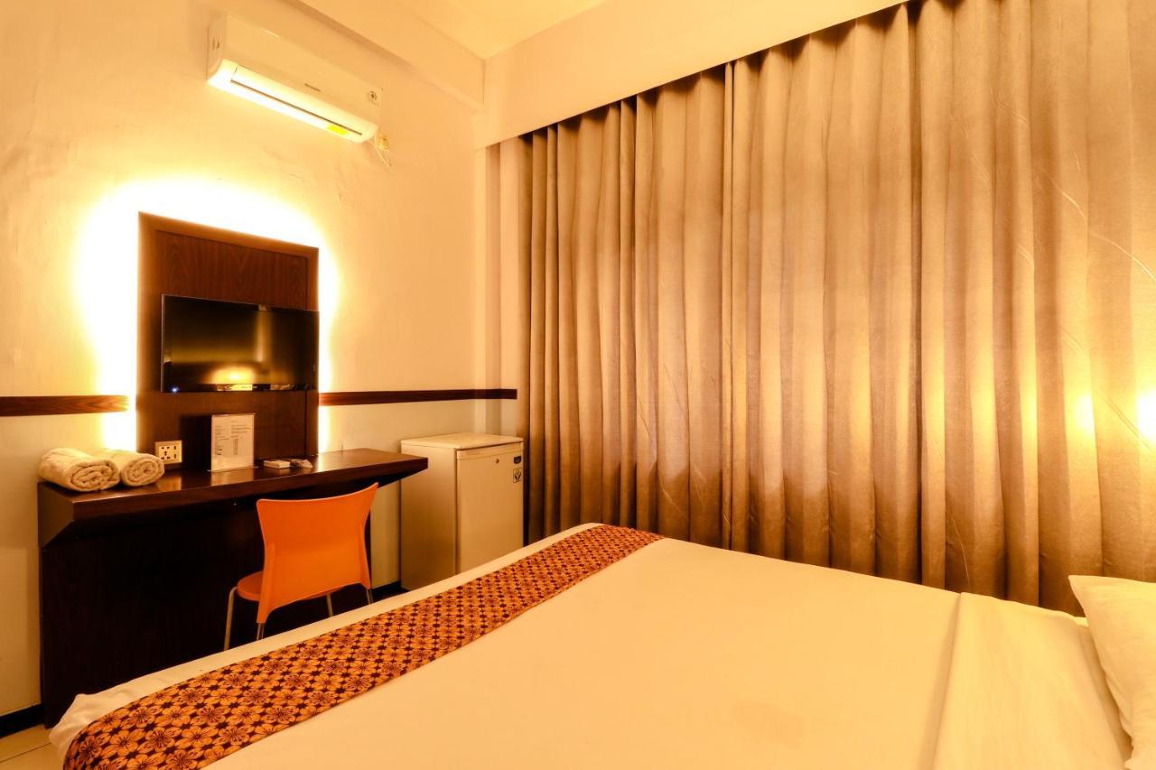Hotel Jawa Surabaya Eksteriør bilde
