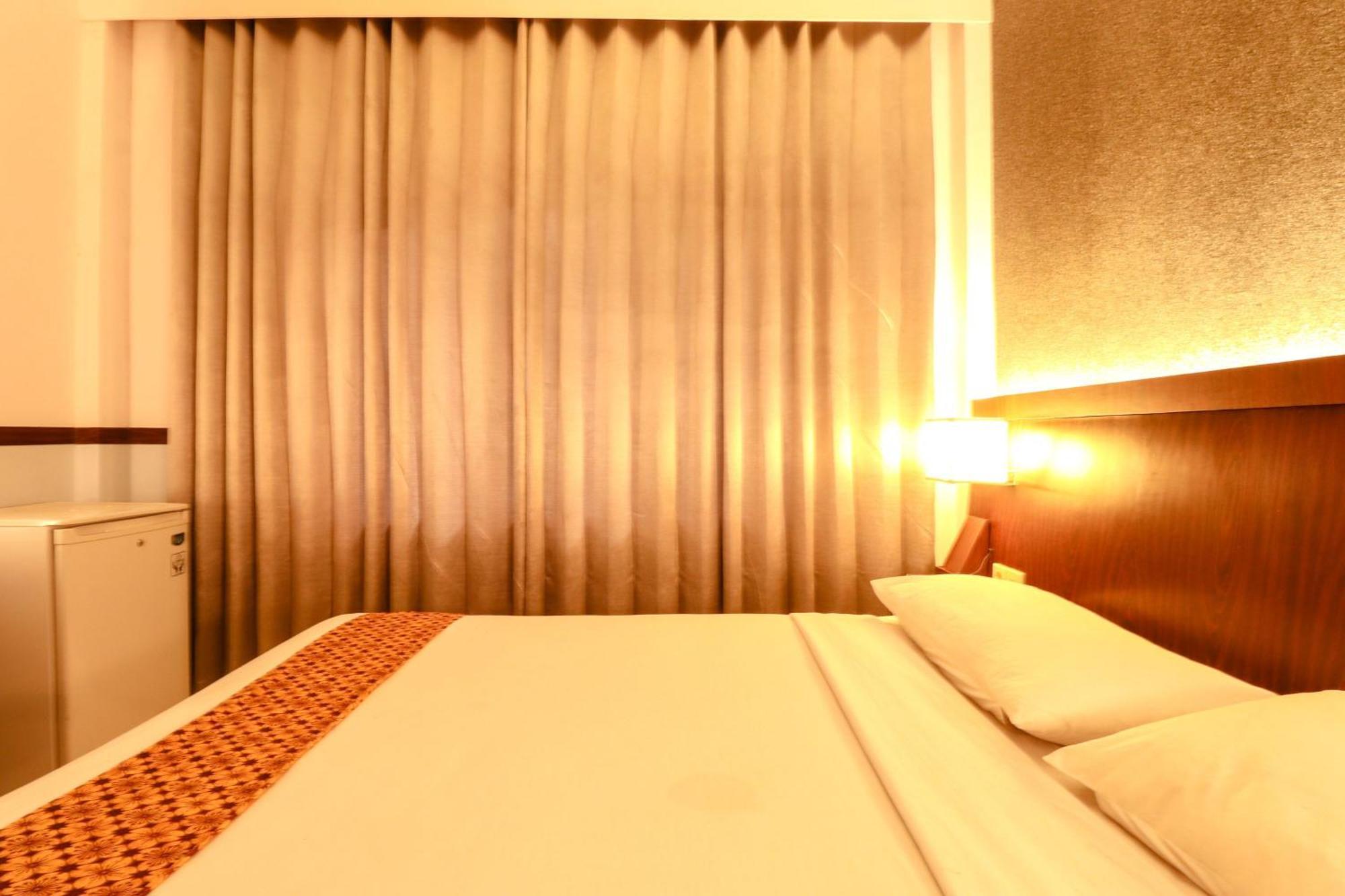 Hotel Jawa Surabaya Eksteriør bilde